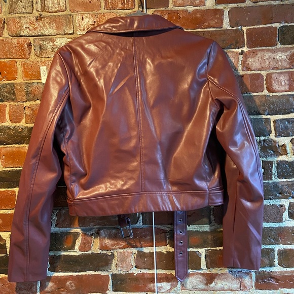 Cropped Pleather Jacket - Picture 3 of 3